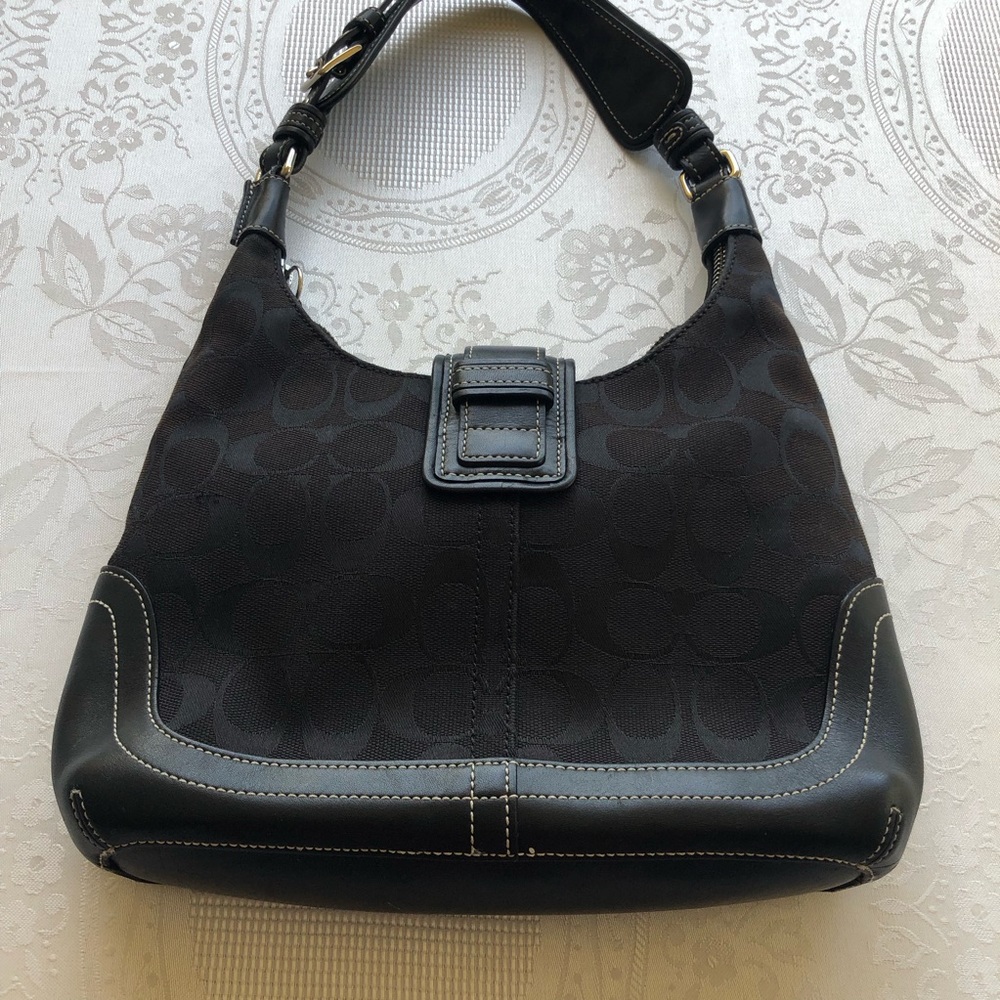 COACH Signature Hampton Shoulder Bag Black Leather/Canvas Purse Zippered Clasp - Picture 4 of 16